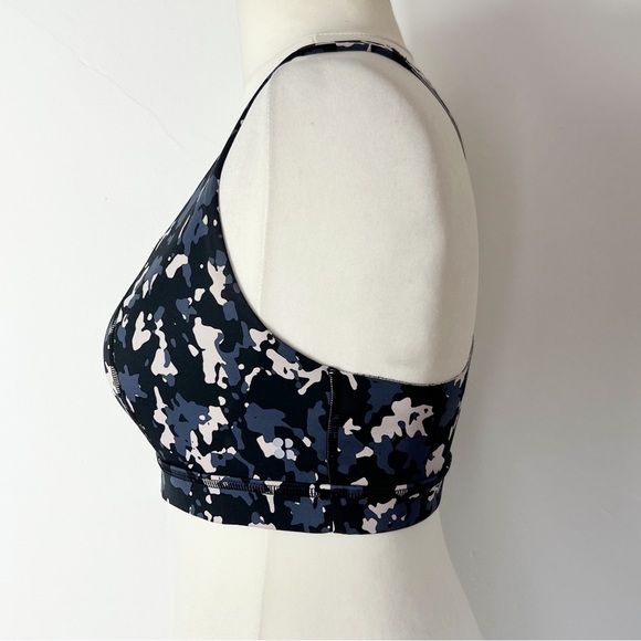 Sweaty Betty Blue Circuit Camo Sports Bra X-Back Size M Gym Yoga - Picture 4 of 9